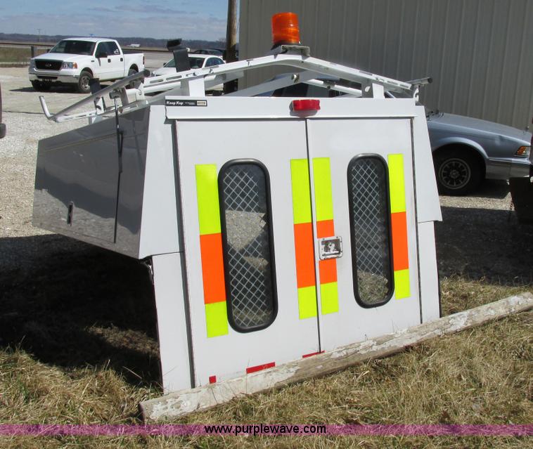 Knapheide Knap Kap utility truck topper in Winfield, MO Item H7503