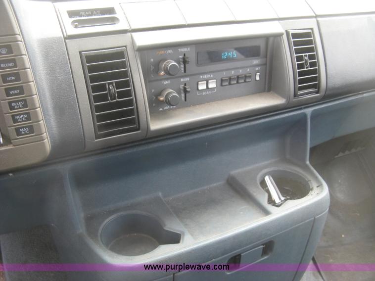 image for item H8734 1993 Chevrolet Astro van