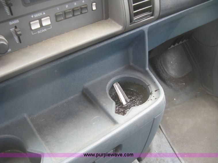 image for item H8734 1993 Chevrolet Astro van