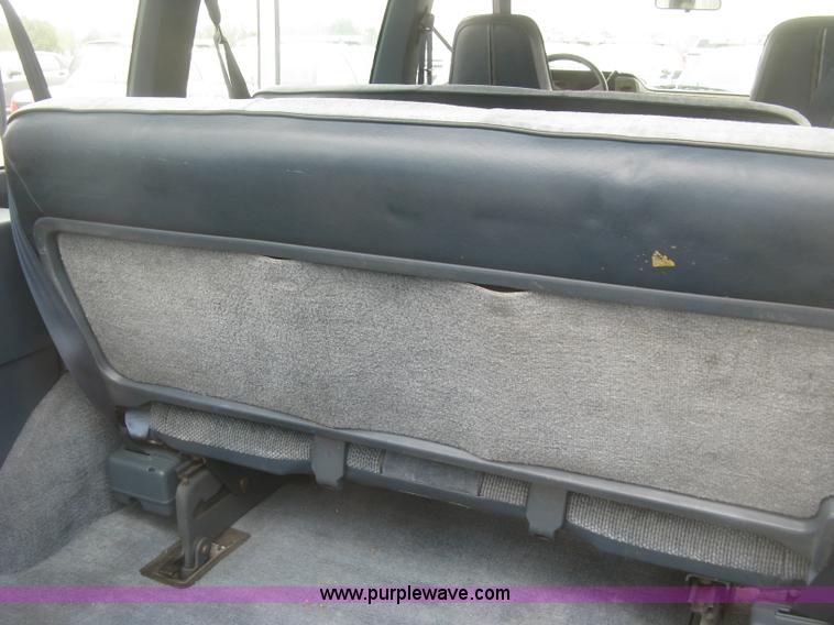 image for item H8734 1993 Chevrolet Astro van