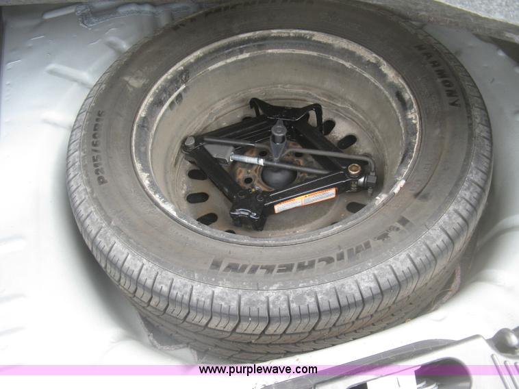 image for item H8735 2006 Ford Taurus SE