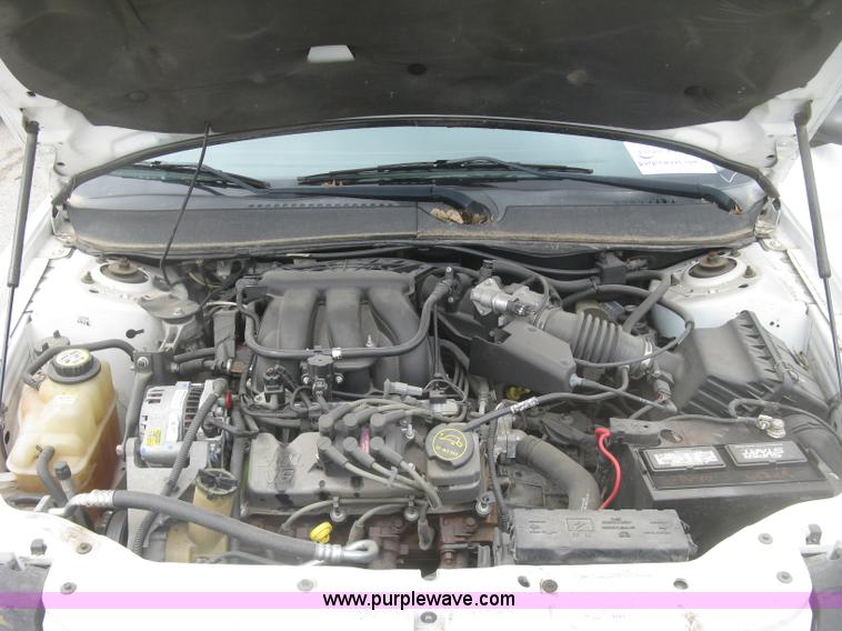 image for item H8735 2006 Ford Taurus SE