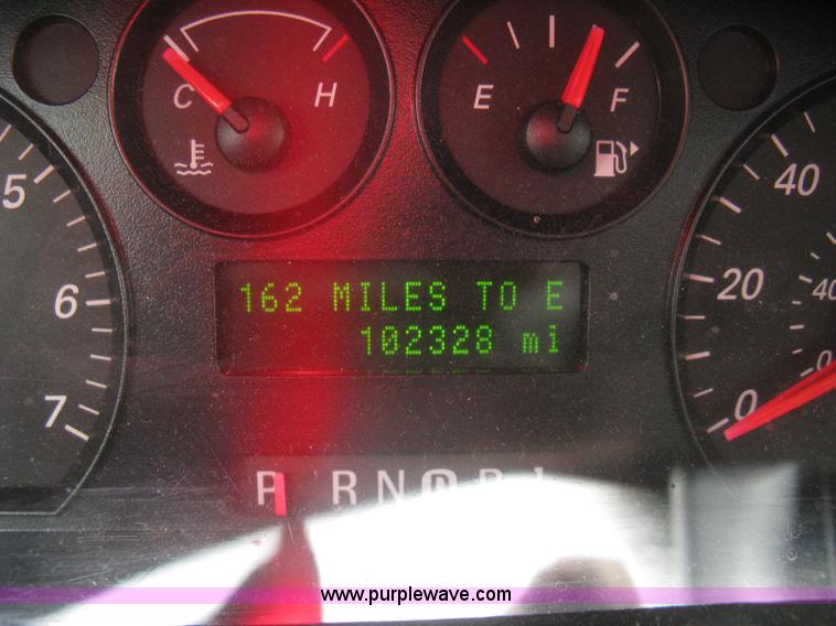 image for item H8736 2006 Ford Taurus SE