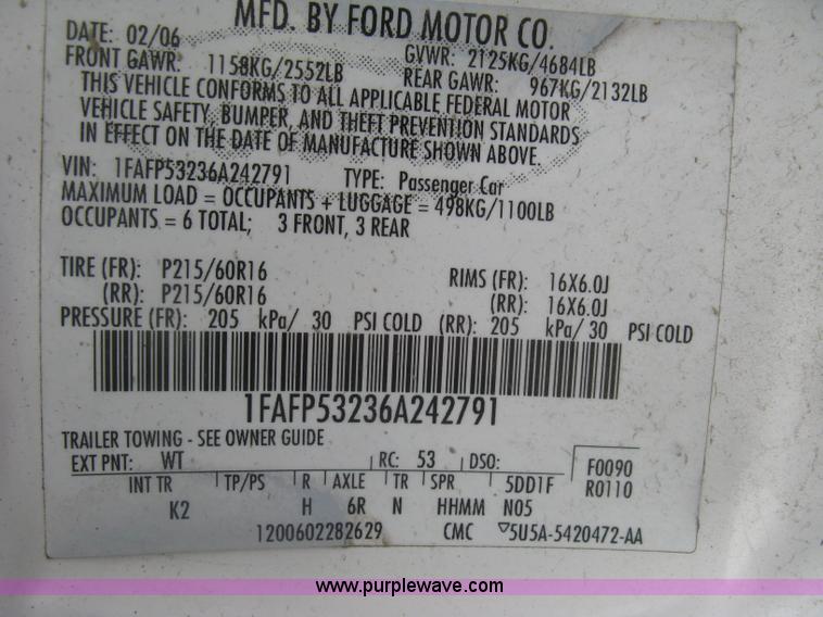 image for item H8736 2006 Ford Taurus SE