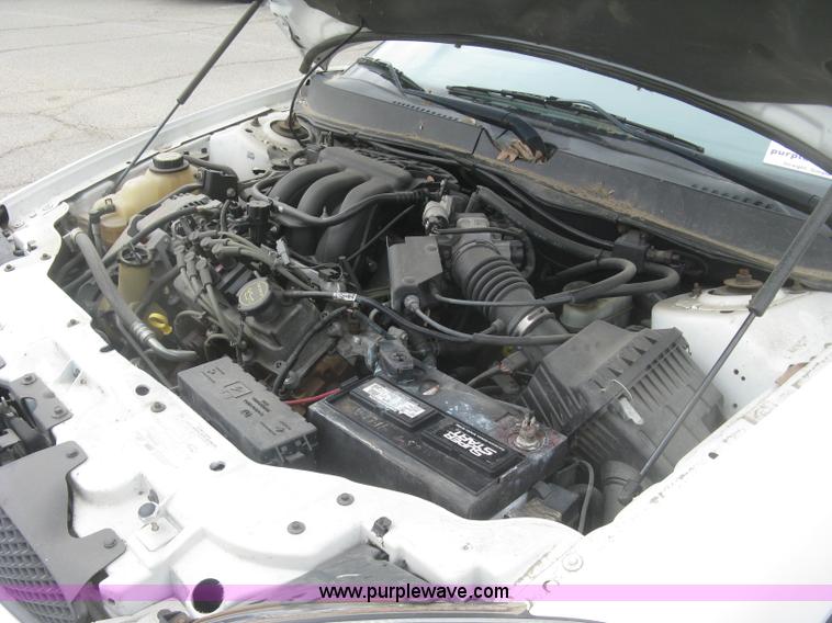 image for item H8737 2006 Ford Taurus SE