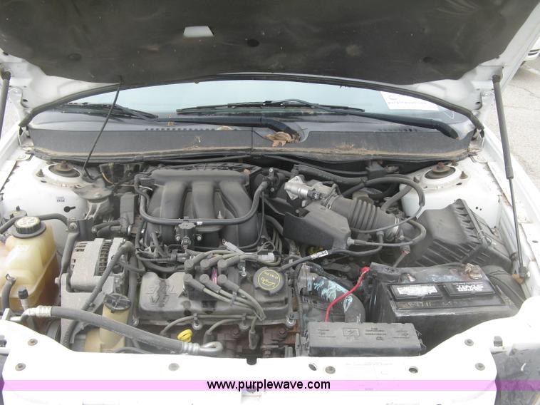 image for item H8737 2006 Ford Taurus SE