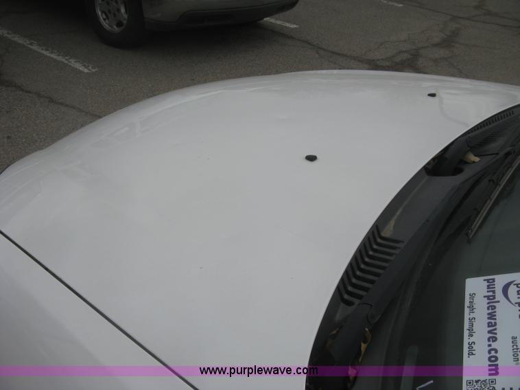 image for item H8742 2006 Ford Taurus SE