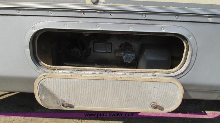 image for item I3062 1987 Chevrolet P30 Fleetwood/Southwind RV