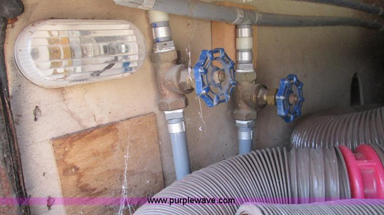 image for item I3062 1987 Chevrolet P30 Fleetwood/Southwind RV