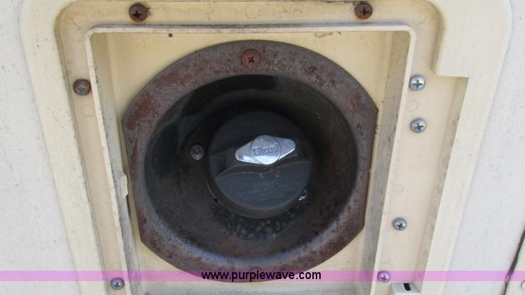 image for item I3062 1987 Chevrolet P30 Fleetwood/Southwind RV