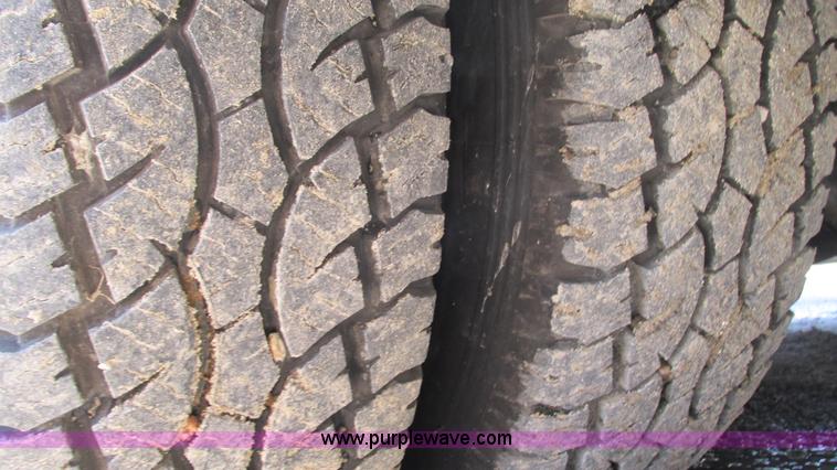 image for item I3062 1987 Chevrolet P30 Fleetwood/Southwind RV