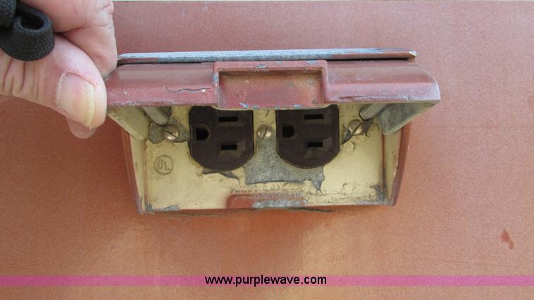 image for item I3062 1987 Chevrolet P30 Fleetwood/Southwind RV