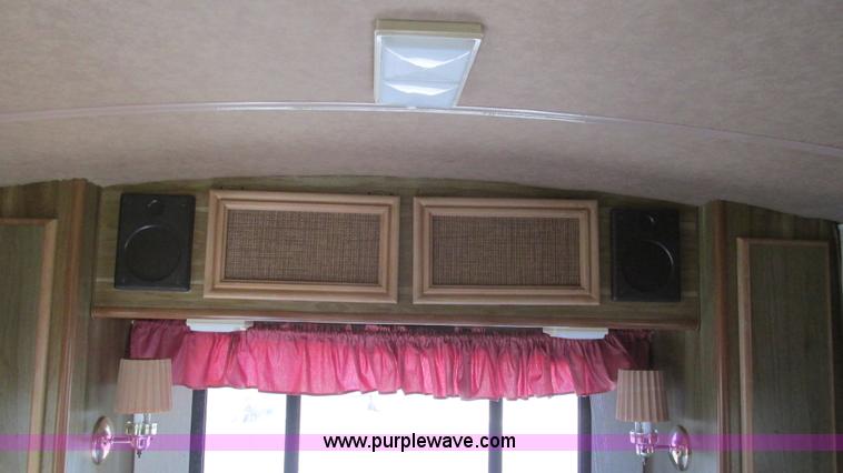 image for item I3062 1987 Chevrolet P30 Fleetwood/Southwind RV