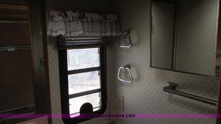 image for item I3062 1987 Chevrolet P30 Fleetwood/Southwind RV