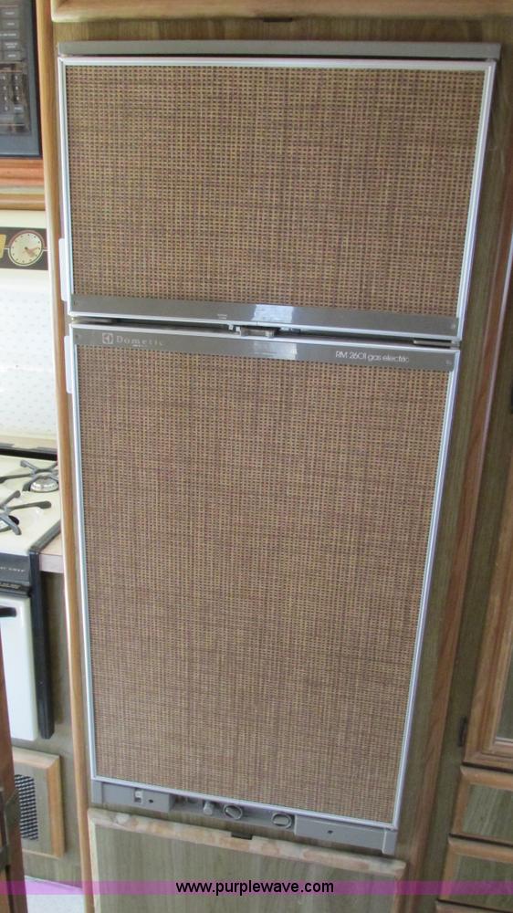 image for item I3062 1987 Chevrolet P30 Fleetwood/Southwind RV