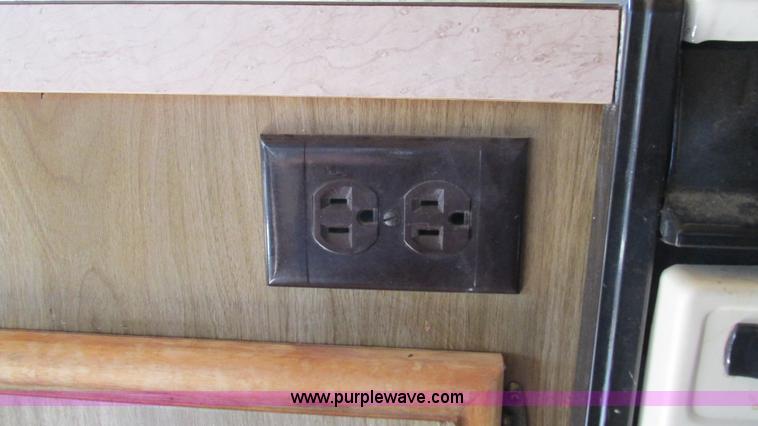 image for item I3062 1987 Chevrolet P30 Fleetwood/Southwind RV