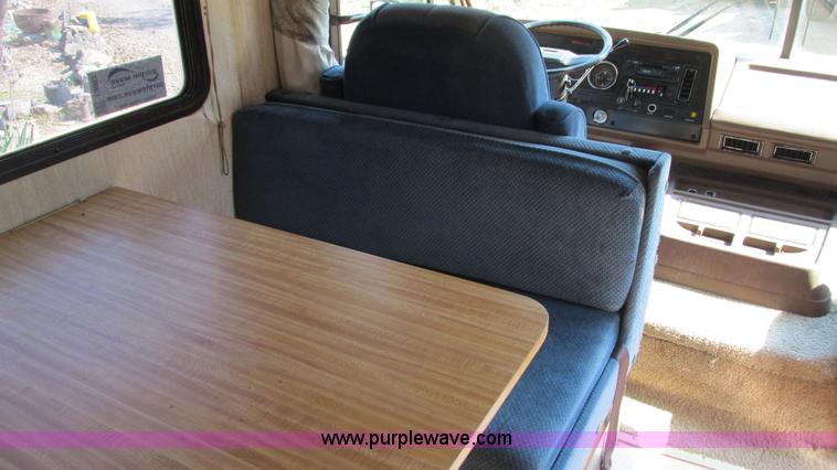 image for item I3062 1987 Chevrolet P30 Fleetwood/Southwind RV