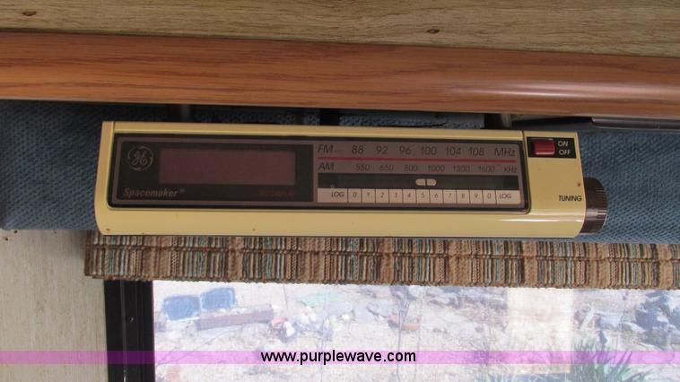 image for item I3062 1987 Chevrolet P30 Fleetwood/Southwind RV