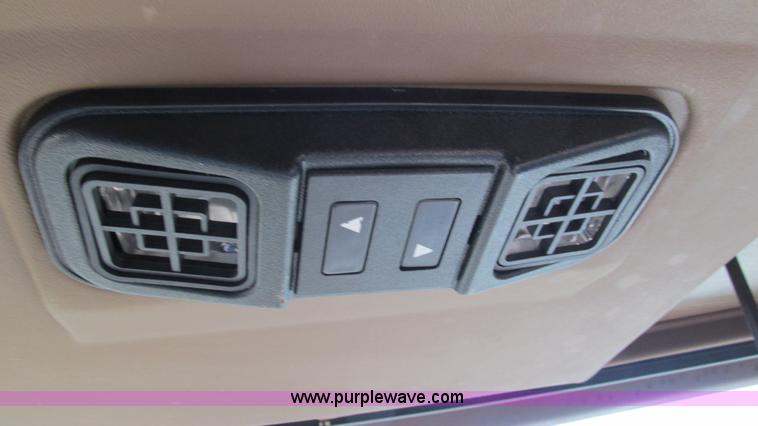 image for item I3062 1987 Chevrolet P30 Fleetwood/Southwind RV