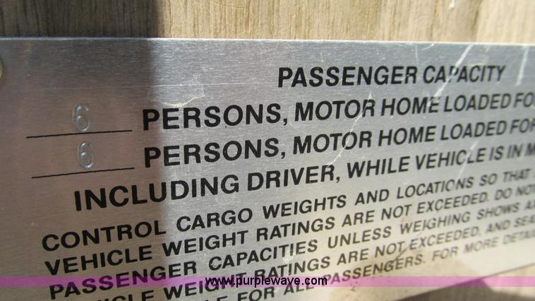 image for item I3062 1987 Chevrolet P30 Fleetwood/Southwind RV