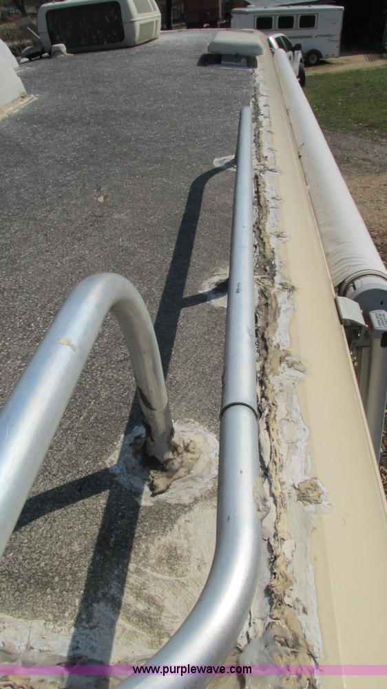 image for item I3062 1987 Chevrolet P30 Fleetwood/Southwind RV