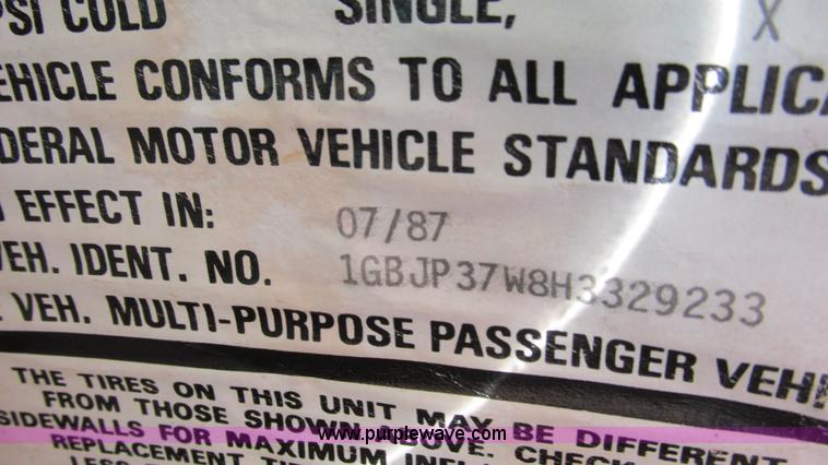 image for item I3062 1987 Chevrolet P30 Fleetwood/Southwind RV