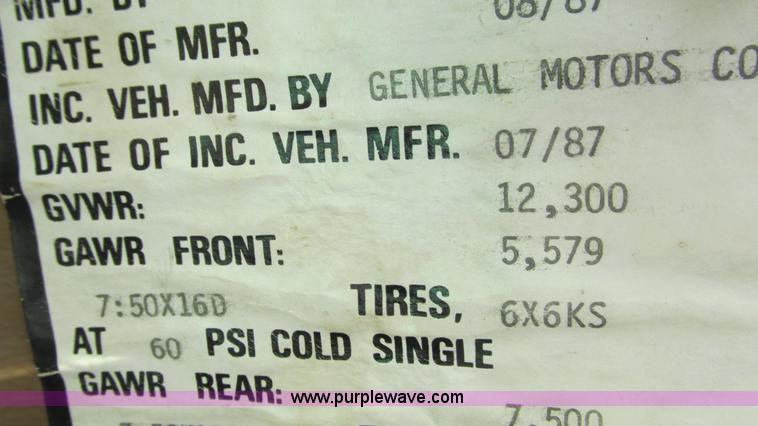 image for item I3062 1987 Chevrolet P30 Fleetwood/Southwind RV