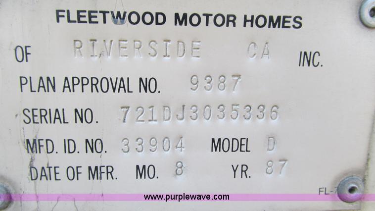 image for item I3062 1987 Chevrolet P30 Fleetwood/Southwind RV