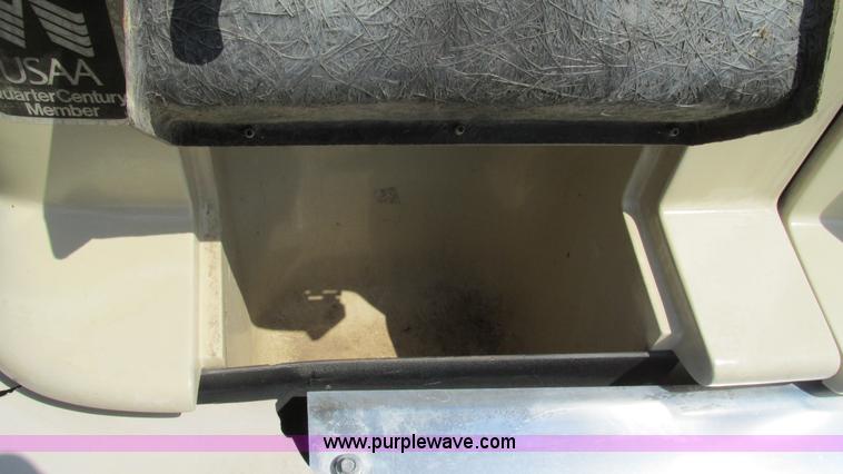 image for item I3073 1984 Chevrolet P30 Winnebago Elandan