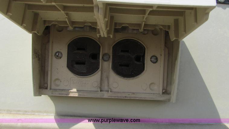 image for item I3073 1984 Chevrolet P30 Winnebago Elandan