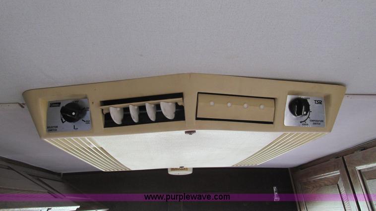 image for item I3073 1984 Chevrolet P30 Winnebago Elandan