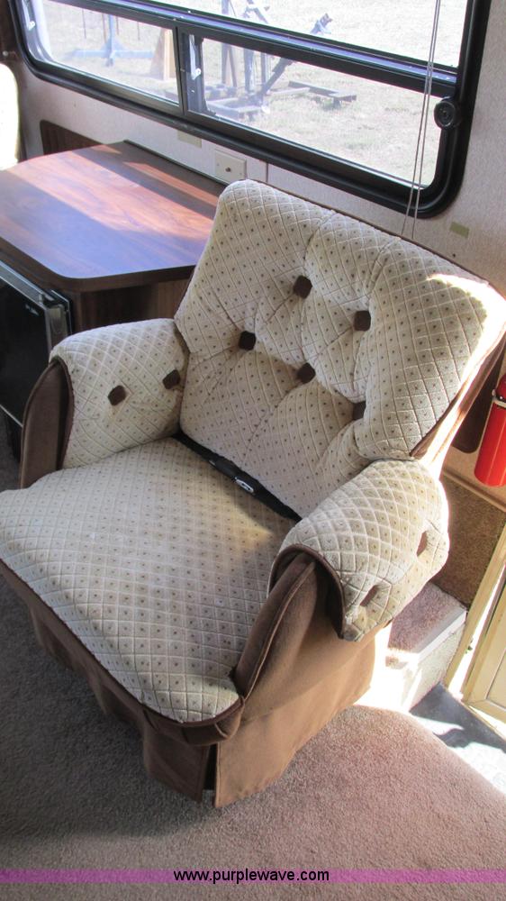 image for item I3073 1984 Chevrolet P30 Winnebago Elandan