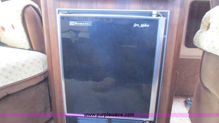 image for item I3073 1984 Chevrolet P30 Winnebago Elandan