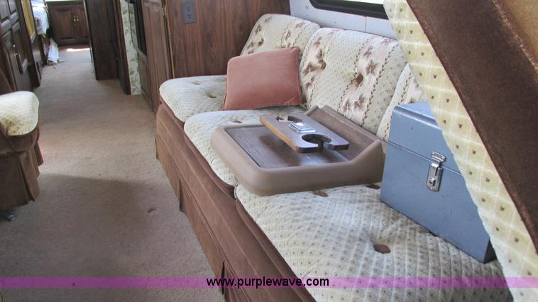 image for item I3073 1984 Chevrolet P30 Winnebago Elandan