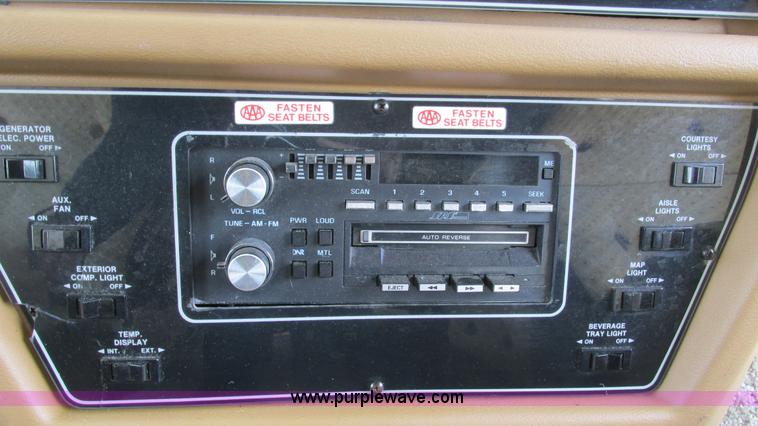 image for item I3073 1984 Chevrolet P30 Winnebago Elandan