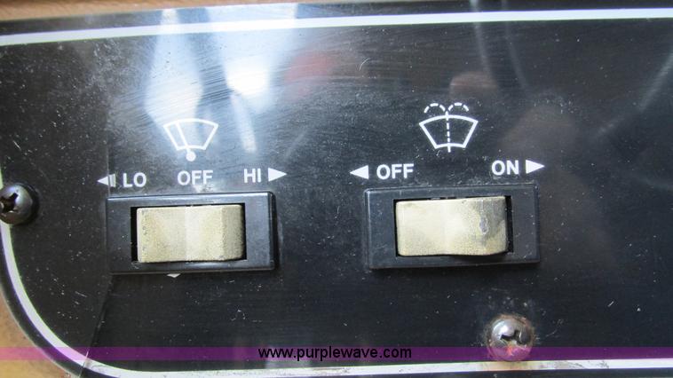 image for item I3073 1984 Chevrolet P30 Winnebago Elandan