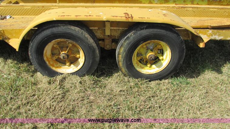 image for item I3075 1992 shop built trailer