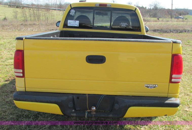 image for item I3077 1999 Dodge Dakota Sport pickup truck