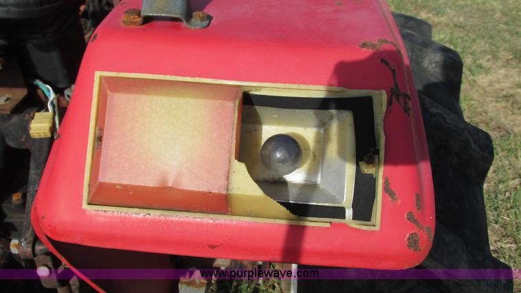 image for item I3081 1999 Jiangxi 274-1 MFWD tractor