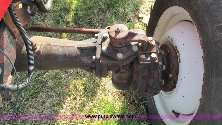 image for item I3081 1999 Jiangxi 274-1 MFWD tractor