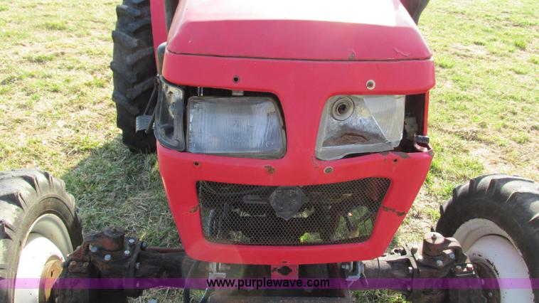 image for item I3081 1999 Jiangxi 274-1 MFWD tractor