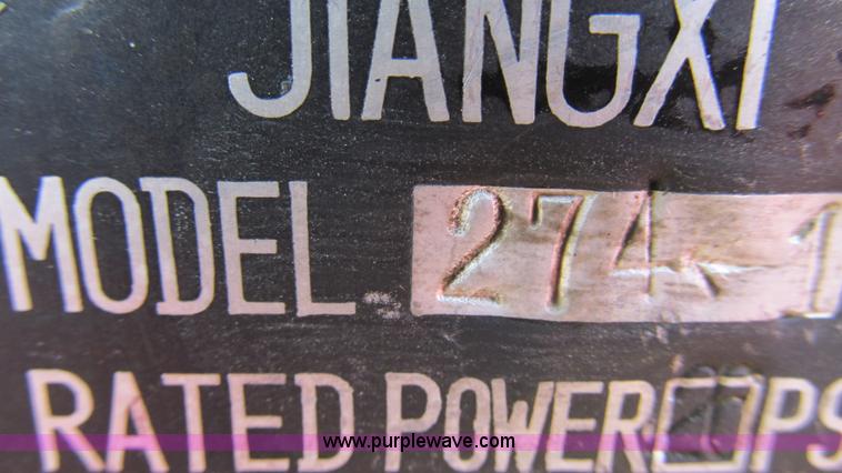 image for item I3081 1999 Jiangxi 274-1 MFWD tractor