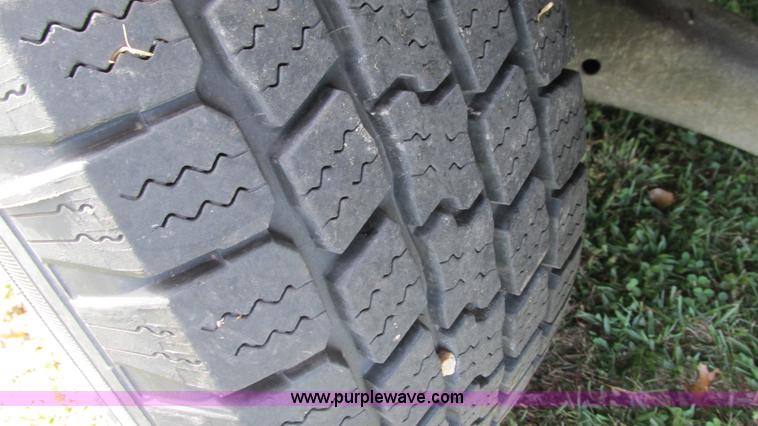 image for item I3199 2006 Ford F250 Super Duty pickup truck