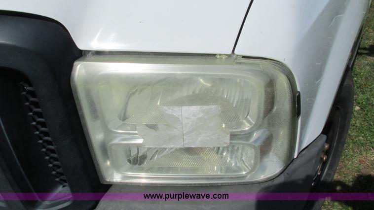 image for item I3199 2006 Ford F250 Super Duty pickup truck