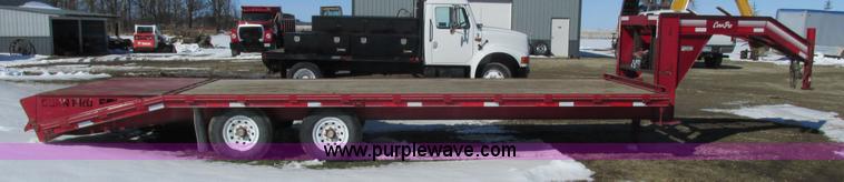 image for item I3767 2009 Cornelius Manufacturing Corn Pro gooseneck equipment trailer