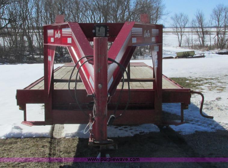 image for item I3767 2009 Cornelius Manufacturing Corn Pro gooseneck equipment trailer