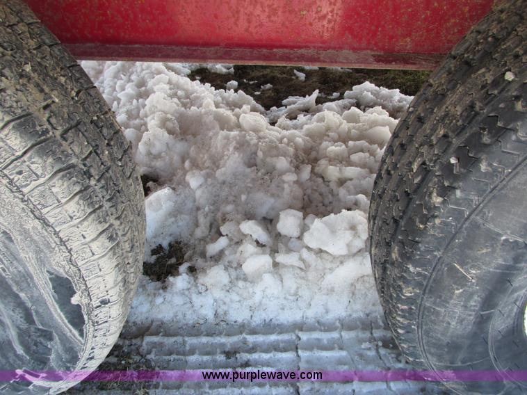 image for item I3767 2009 Cornelius Manufacturing Corn Pro gooseneck equipment trailer