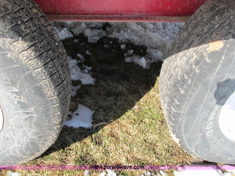 image for item I3767 2009 Cornelius Manufacturing Corn Pro gooseneck equipment trailer