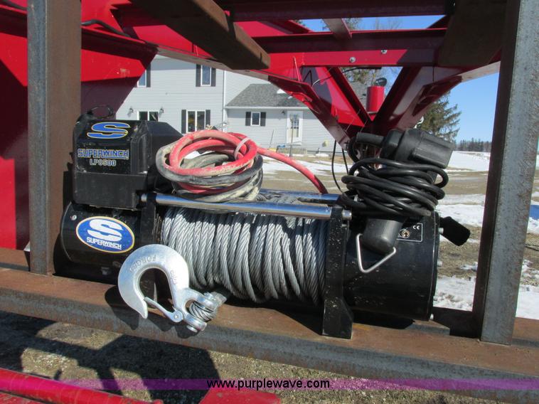 image for item I3767 2009 Cornelius Manufacturing Corn Pro gooseneck equipment trailer