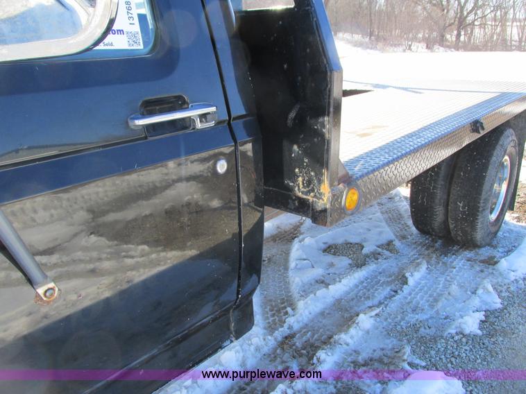 image for item I3768 1997 Ford F350 XL flatbed pickup truck